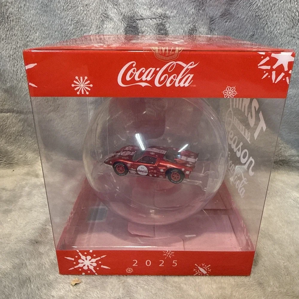 2025 M2 Machines Christmas Ornament - Coca-Cola 1966 Ford GT40 MKII - Fast Ship